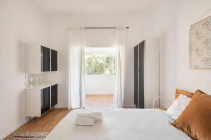 Cozy and Spacious by TLV2RENT - image 29