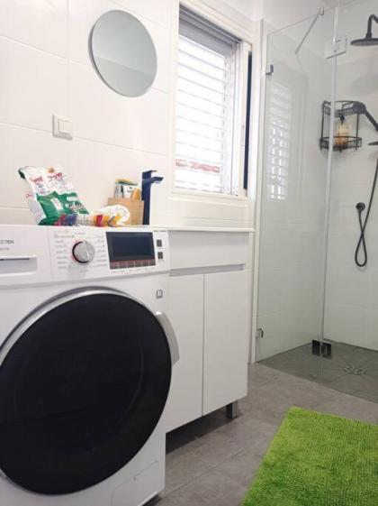 Quiet2 BD Room Duplex with parking near the sea . - image 23