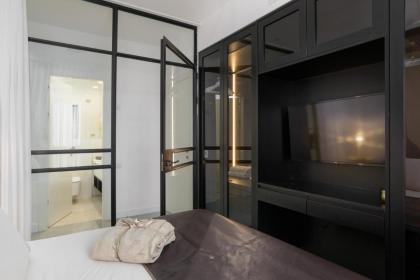 Luxury Executive Apartments by FeelHome - image 28