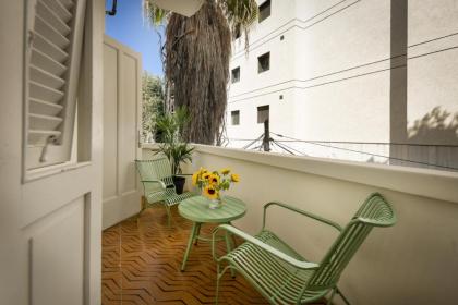 Homey 2BR Apt w Private Balcony in City Center by Sea N' Rent - image 27