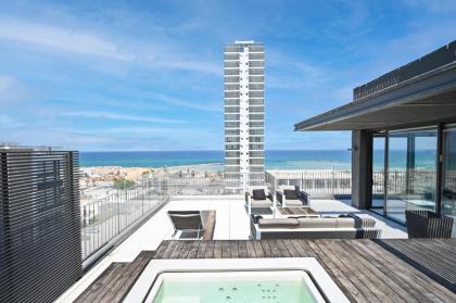 Luxurious 3BR Penthouse with Jacuzzi by HolyGuest - image 28