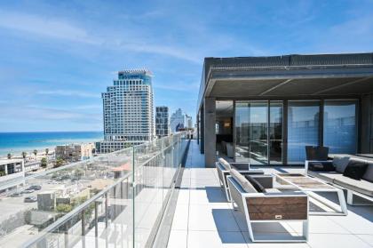 Luxurious 3BR Penthouse with Jacuzzi by HolyGuest - image 30