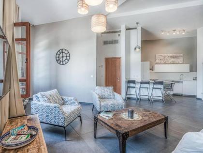 Duplex In Flea Market by Holiday-rentals - image 30