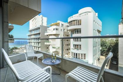 Chic Apartment w Balcony Mamad & Parking 3-min from Beach by Sea N' Rent - image 23