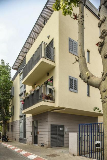 Cozy Modern 1BR Duplex Apt w Balcony Near City Center by Sea N' Rent - image 25
