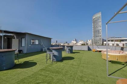 Huge Rooftop Apt city view in the heart of TLV - image 22