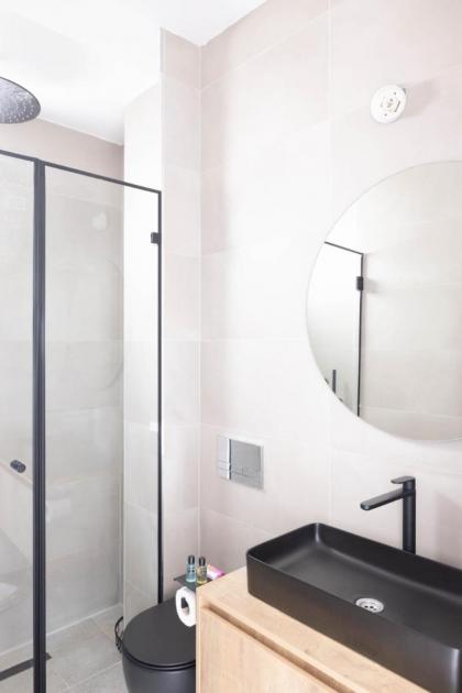Luxury 2BR In Flea Market By Holiday Rentals - image 22