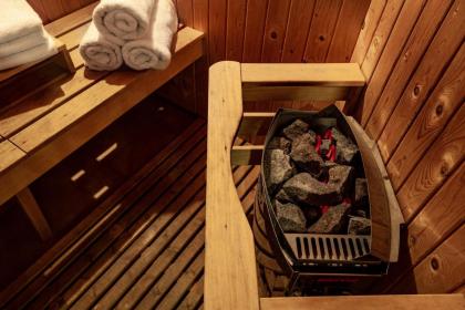 ARTIST Hotel - image 22
