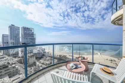 Luxury 2BR Apt w Balcony Pool Access & Beach View by Sea N' Rent - image 29