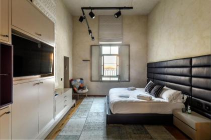 Luxury 3BR Apt w Patio Near Beach in Central Jaffa by Sea N' Rent - image 27