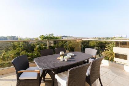 Comfort with Terrace & View over the Hills by FeelHome - image 25