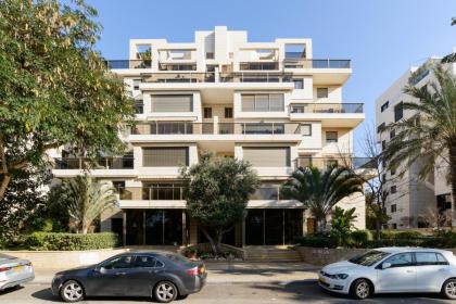 Comfort with Terrace & View over the Hills by FeelHome - image 26