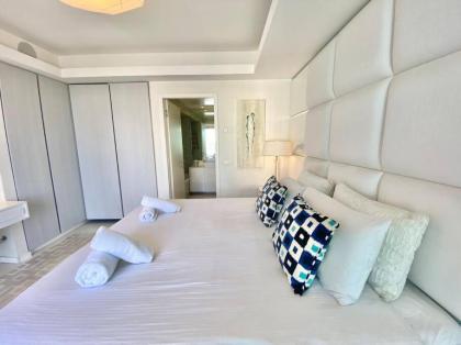 Amazing Sea view APT with parking at Royal Beach - By Beach Apartments TLV - image 25
