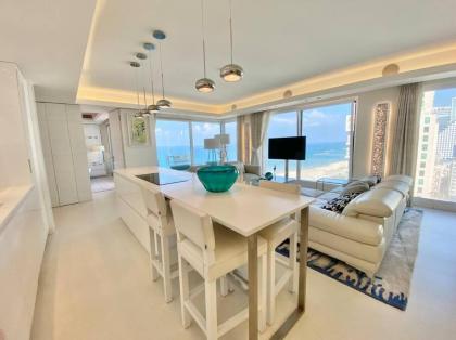 Amazing Sea view APT with parking at Royal Beach - By Beach Apartments TLV - image 28