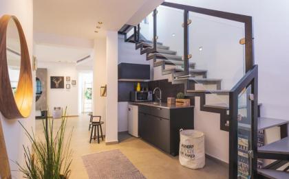 LUXURY SEA VIEW APARTMENTS - image 24