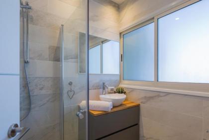LUXURY SEA VIEW APARTMENTS - image 25