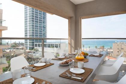 Born in Miami by HolyGuest Tel Aviv