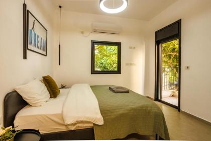 Nachmani Luxury Apartment By Nimizz - image 25