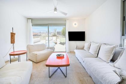 Yaffo& Sea View by HolyGuest - image 2