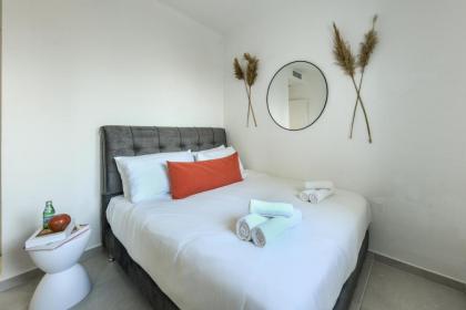 Luxury 3BR Duplex with Sea View in Tel-Aviv Center by Sea N' Rent - image 25