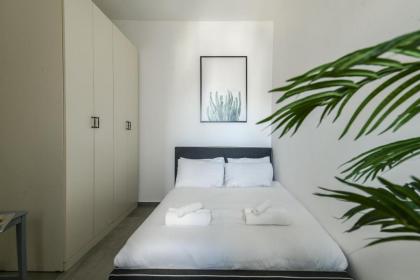 Beautiful 2br in midtown w sea view pool and parking by Sea N' Rent - image 26