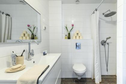 Beautiful 2br in midtown w sea view pool and parking by Sea N' Rent - image 28