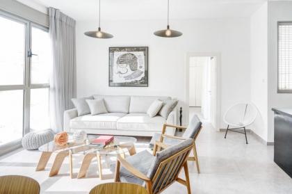 Luxury Beach 3BR Tel Aviv by Airsuite - image 23