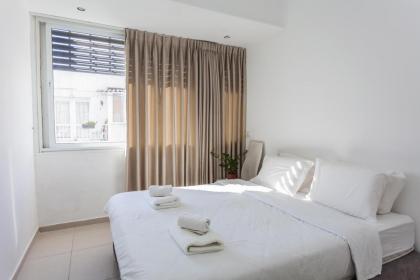 Romantic 2 BD Apartment in TLV - image 21