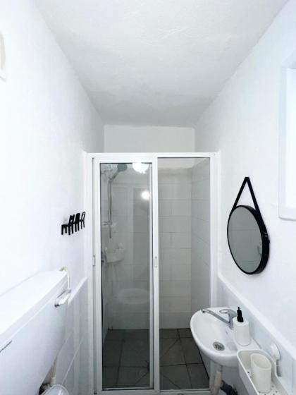AspenTLV - Hacarmel Market Apartments & Studios - image 23