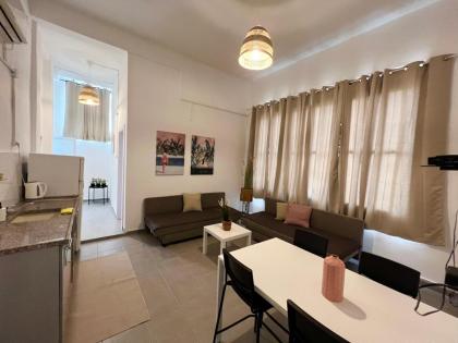 AspenTLV - Hacarmel Market Apartments & Studios - image 28
