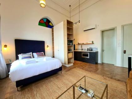 Kubler's House - By Beach Apartments TLV - image 28