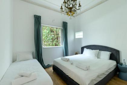 Homey & Spacious 2BR Apt in the Heart of Tel-Aviv by Sea N' Rent - image 30