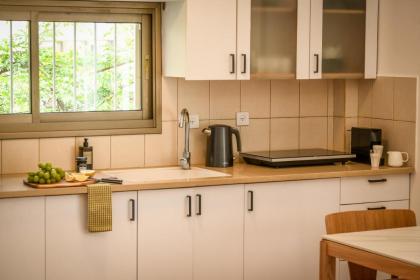 Cozy Apt with Mamad 4-min from the Beach by Sea N' Rent - image 21