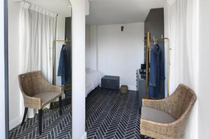 Allegro Neve Tzedek Boutique Suites - By HOMY - image 26