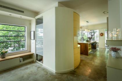 Spacious & Green 3BR Apt w Balcony in City Center by Sea N' Rent - image 23