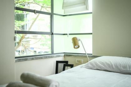 Spacious & Green 3BR Apt w Balcony in City Center by Sea N' Rent - image 24