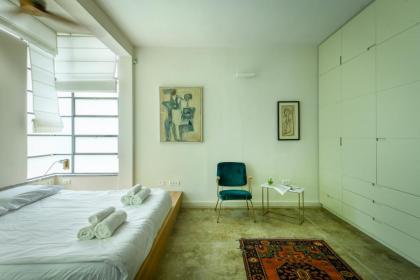 Spacious & Green 3BR Apt w Balcony in City Center by Sea N' Rent - image 26