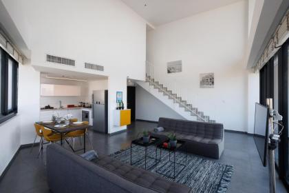 Neve Tzedek Luxury Apartment By Nimizz - image 23