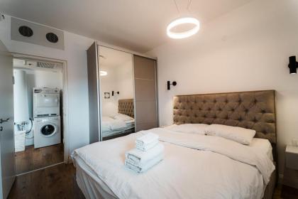 Neve Tzedek Luxury Apartment By Nimizz - image 25