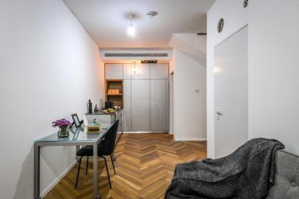 Stylish 2BR Apt with Patio in the Heart of Tel Aviv by Sea N' Rent - image 27