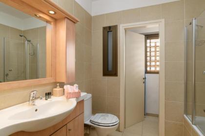 Comfy 2BR with Terrace next to Beach by FeelHome - image 22