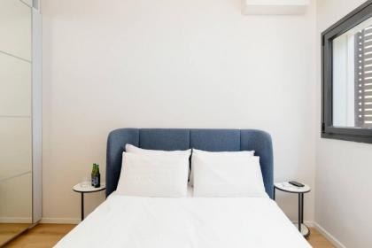 Stylish 2-BR near Rothschild Blvd by HolyGuest - image 25