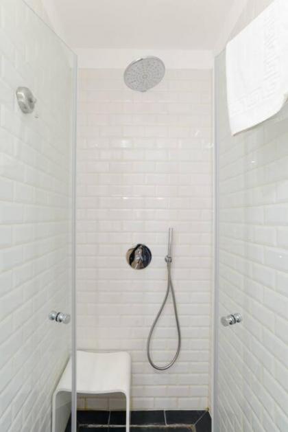Stylish 2-BR near Rothschild Blvd by HolyGuest - image 29