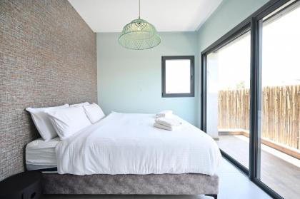 Modern 3BR retreat in the Old North by HolyGuest - image 18