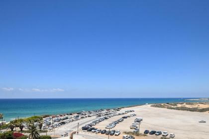HaTsuk Beach Sea-View Studio by Sea N' Rent - image 25