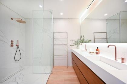 The Neve Tsedek 4BR VILLA by HolyGuest - image 22