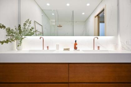 The Neve Tsedek 4BR VILLA by HolyGuest - image 23