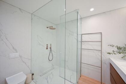 The Neve Tsedek 4BR VILLA by HolyGuest - image 24
