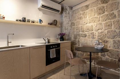 Vintage Eclectic Loft in Old Jaffa by Sea N' Rent - image 28