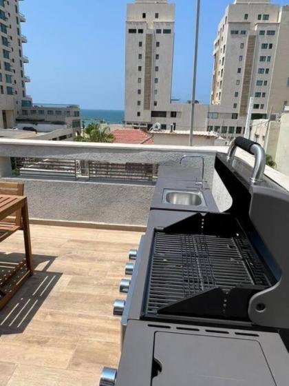 Beach Rooftop Apartment - image 28